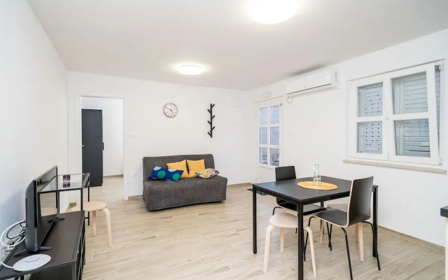 Residence & Pool Villa Schwarz Suites