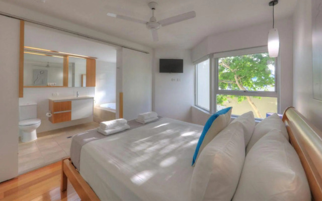 Maggies Beachfront Apartments