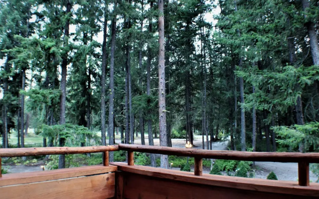 River Road Venue & Lodging