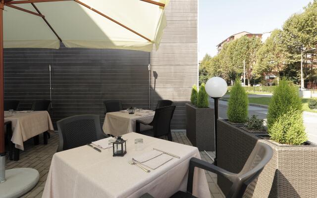 Holiday Inn Milan Nord Zara by IHG