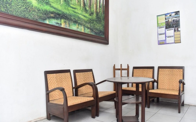 Reddoorz Syariah Near Stasiun Kota Lama Malang