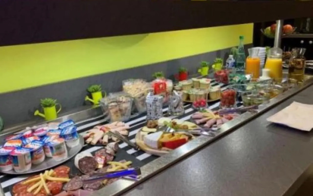 Enzo Hotel Brétigny