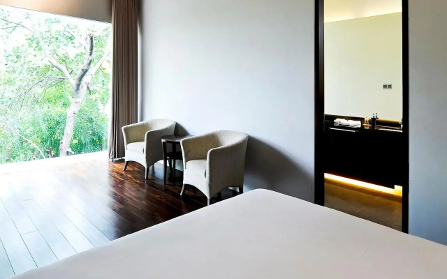K Gallery Hotel