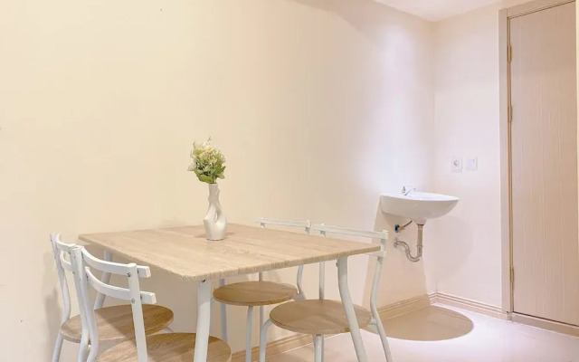 Relaxing And Cozy 2Br At Meikarta Apartment