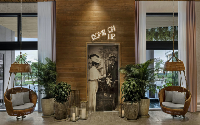 The Ben West Palm, Autograph Collection