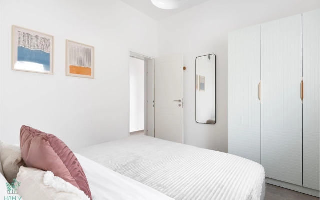 Neat Design Apartments by HOMY