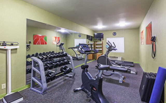 Holiday Inn Express & Suites Eagle Pass by IHG