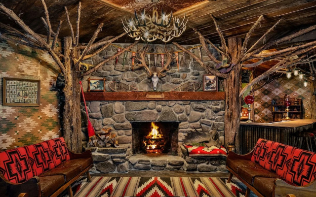 Urban Cowboy Lodge