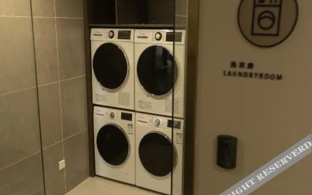 Starway Hotel (Baoding Wanbo Square)
