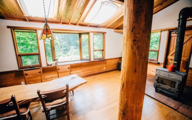 Sunnsnow Log House