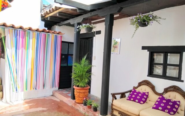 Casa de Las Flores - Hostel