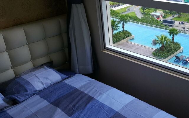 Sunrise City 2BR with Infinity SW Pool