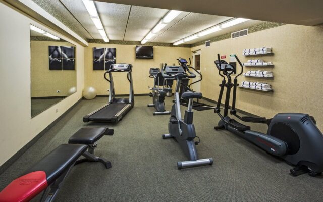 Holiday Inn Express Naperville by IHG