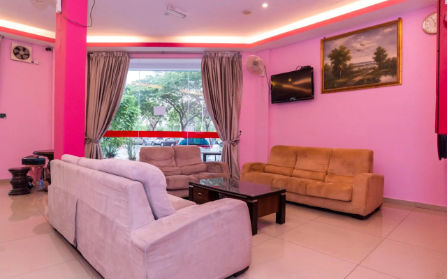 OYO 1172 Hotel Shlyo