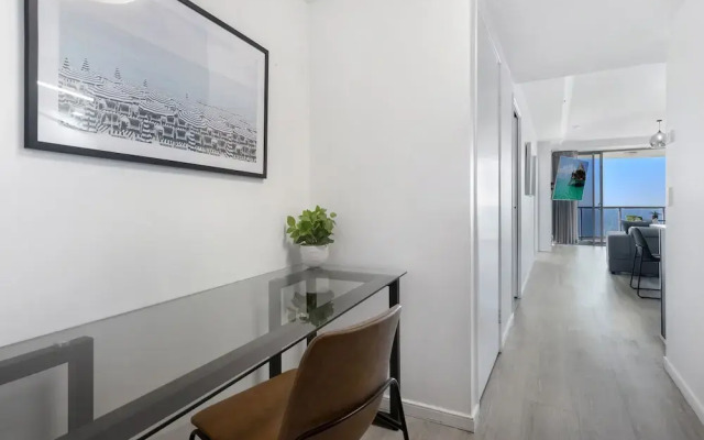 Chevron Renaissance - Wow Stay