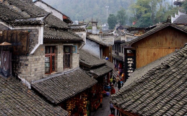 JOMO Inn Yangshuo