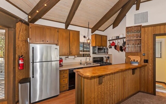 021 - Tree Fort Getaway