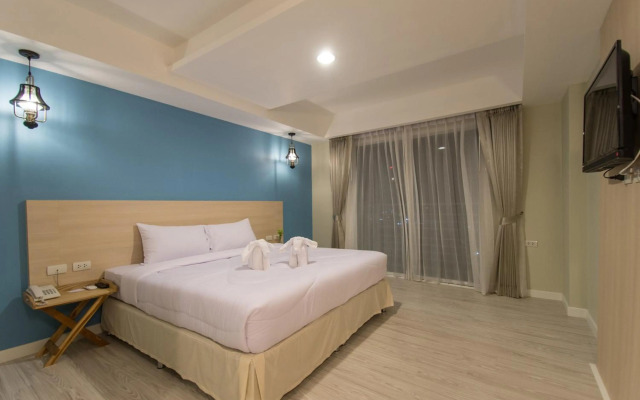 Prachuap Grand Hotel