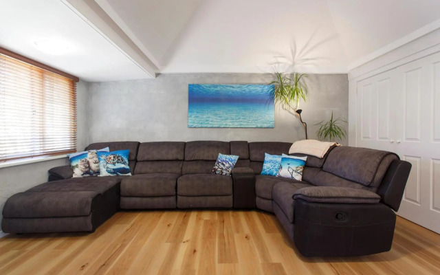 Binks Beach House - South Fremantle