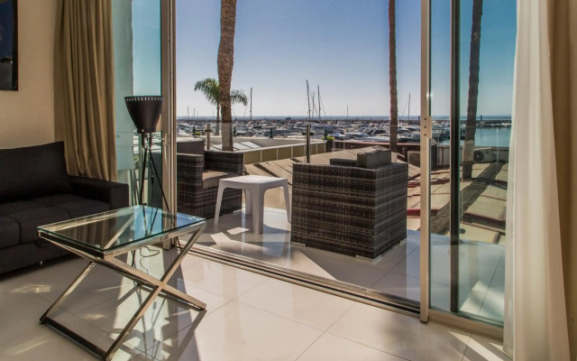 First Line P. Banus Sleeps 4