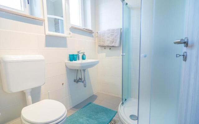 HOP HOUSE Garni Hotel