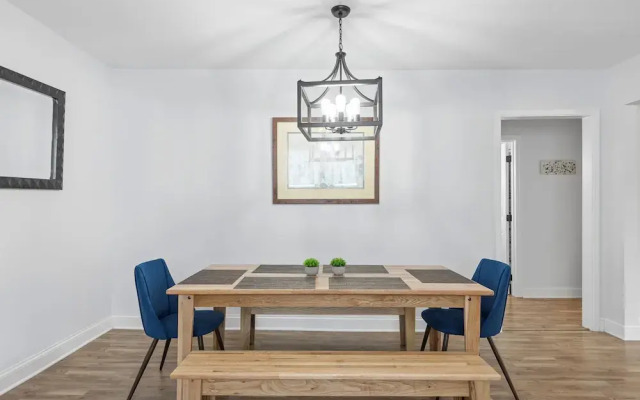 Trendy at Hoyt Two Homes