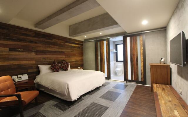 mz1090 Bed and Breakfast