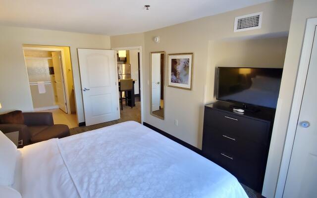 Staybridge Suites Eau Claire - Altoona by IHG