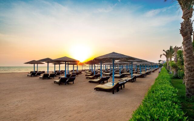 SUNRISE Alora Aqua Park Resort