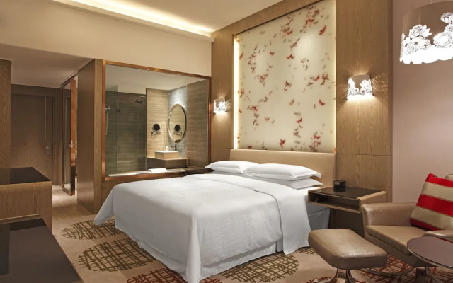 Four Points by Sheraton Luohe