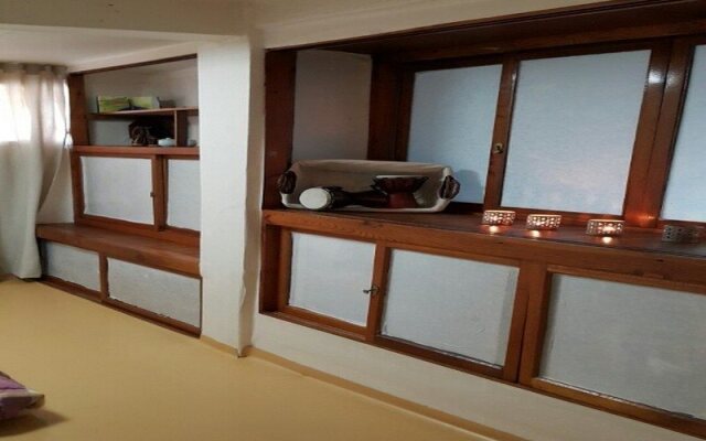 Eoot Hanok Guesthouse