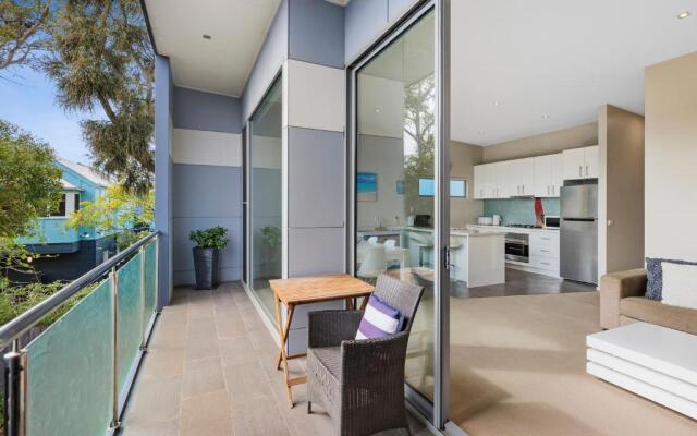 OG- By the Sea, 400m to Beach