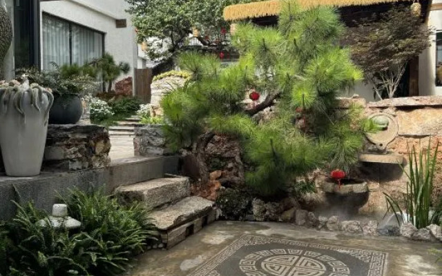 Lijiang Zifayu Designer Boutique Inn