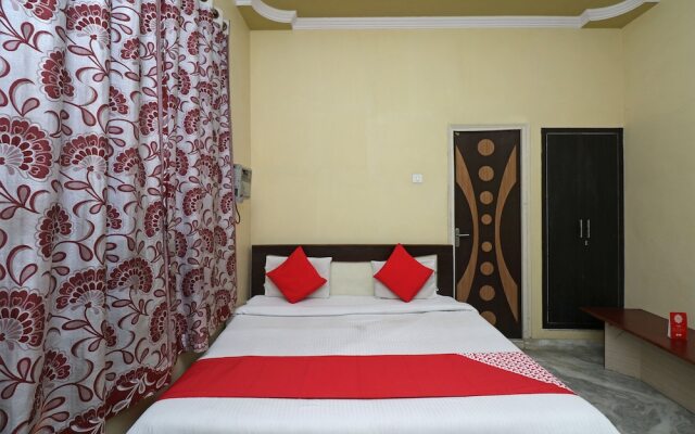 OYO 29309 Hotel Taj Palace