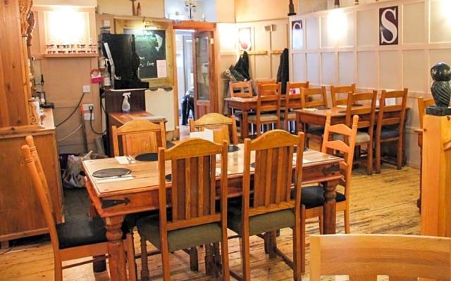 Station Hotel And Restaurant