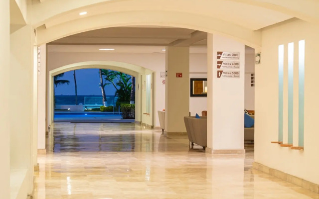 Beachscape Kin ha Villas & Suites