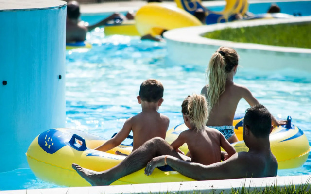 Club Del Sole Marina Julia Family Collection