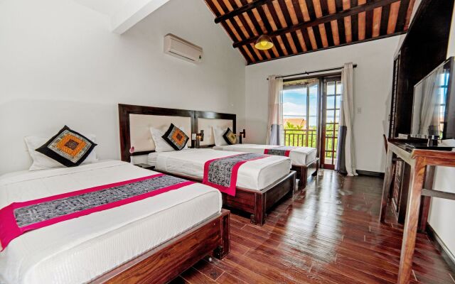 Calm House Hotel Hoi An