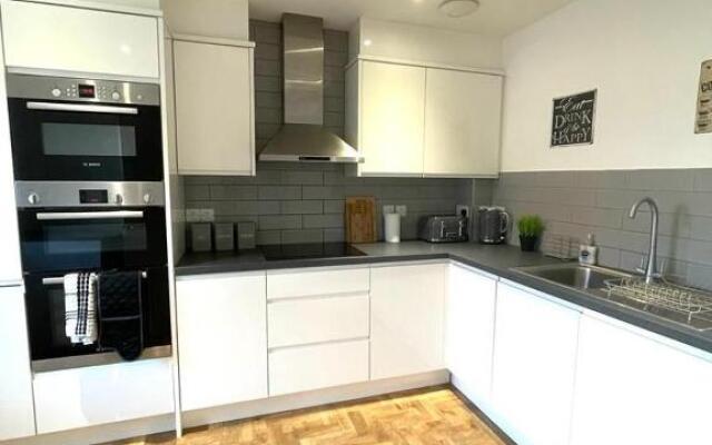 Prosper House Apartment 5