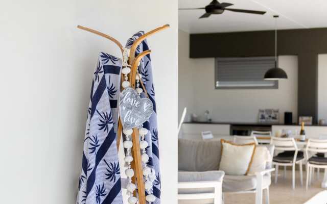 Luxe Family Entertainer on Canal  Private Pool