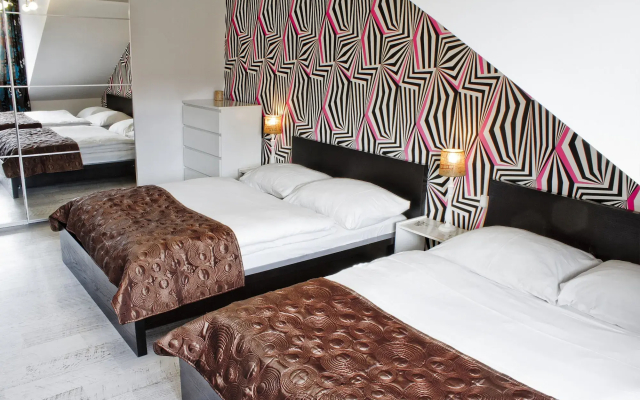 Royal Court Apartments