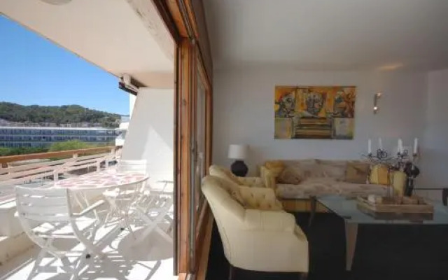 Apartment Lets Holidays Tossa de Mar Beach