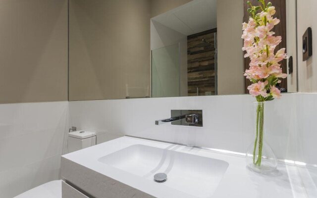 Dobo Rooms Gran Via Apartments