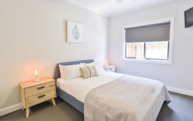 Indulge Luxury Homes - Dockside Marina