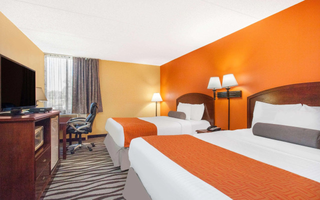 Howard Johnson Inn Suffern