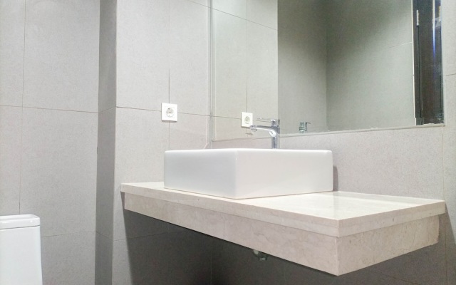 Nice Studio At Patraland Amarta Apartment