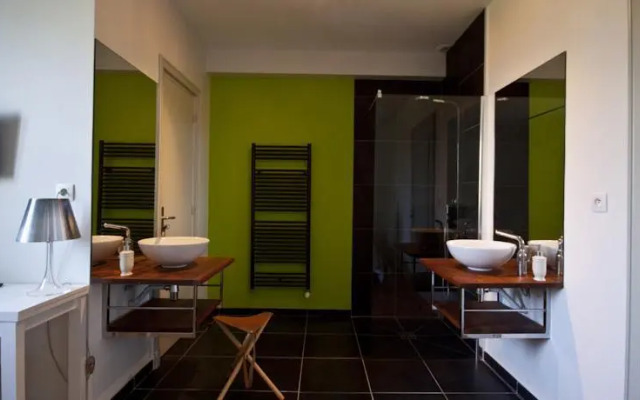 La Maison de Roussille