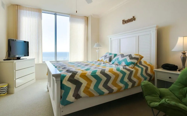 Palisade Palms Beachfront