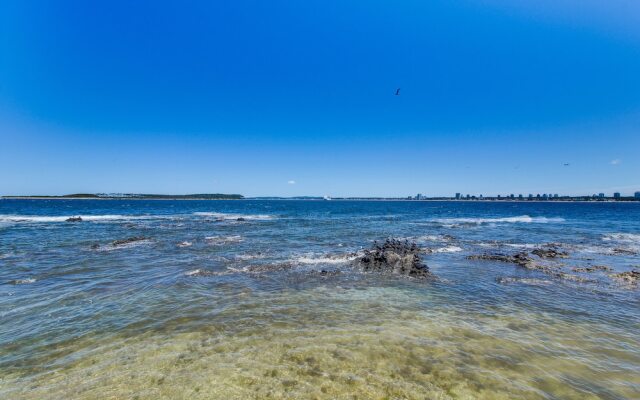 Oceana Suites The Point