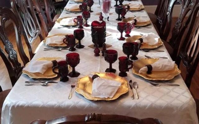 Bama Bed & Breakfast Campus